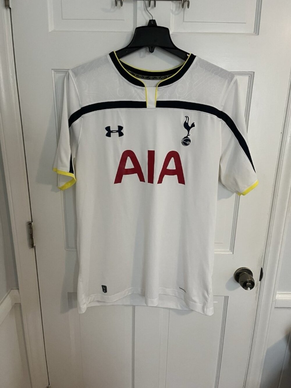 Under Armour Tottenham Hotspur White Soccer Jersey with Navy and Yellow Trim